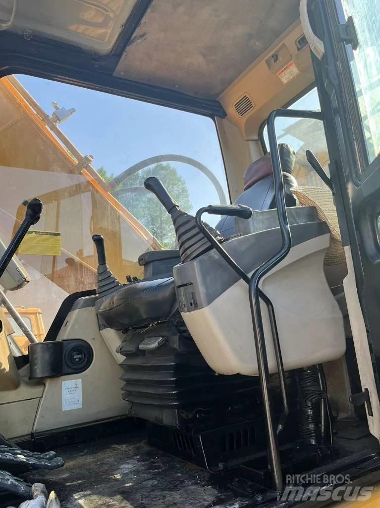 CAT 320 C L 대형 굴삭기 29톤 이상