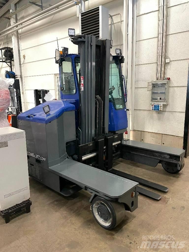 Combilift C4000ET 4방향 리치트럭