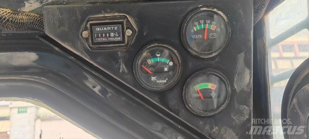 Bobcat S 16  스키드로더