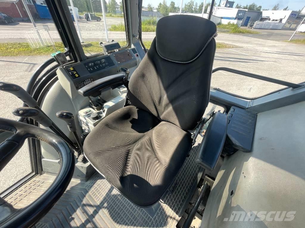 Valmet 6900 트랙터