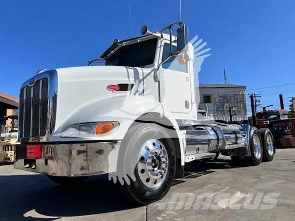 Peterbilt 384 트랙터 유닛