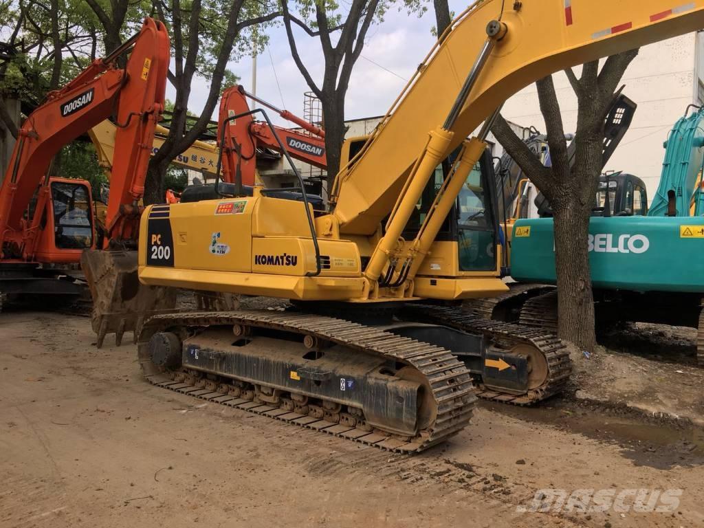 Komatsu PC 200-8 대형 굴삭기 29톤 이상
