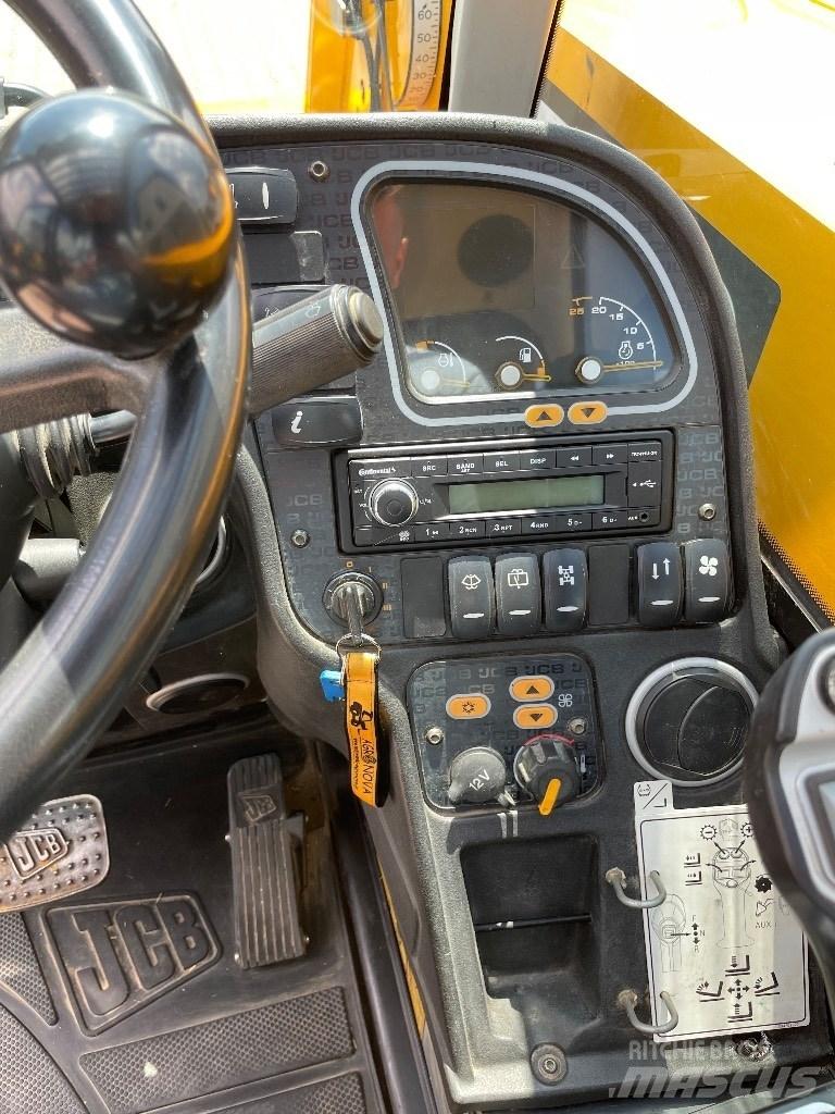 JCB 541-70 Agri Plus 농업용 텔레 핸들러