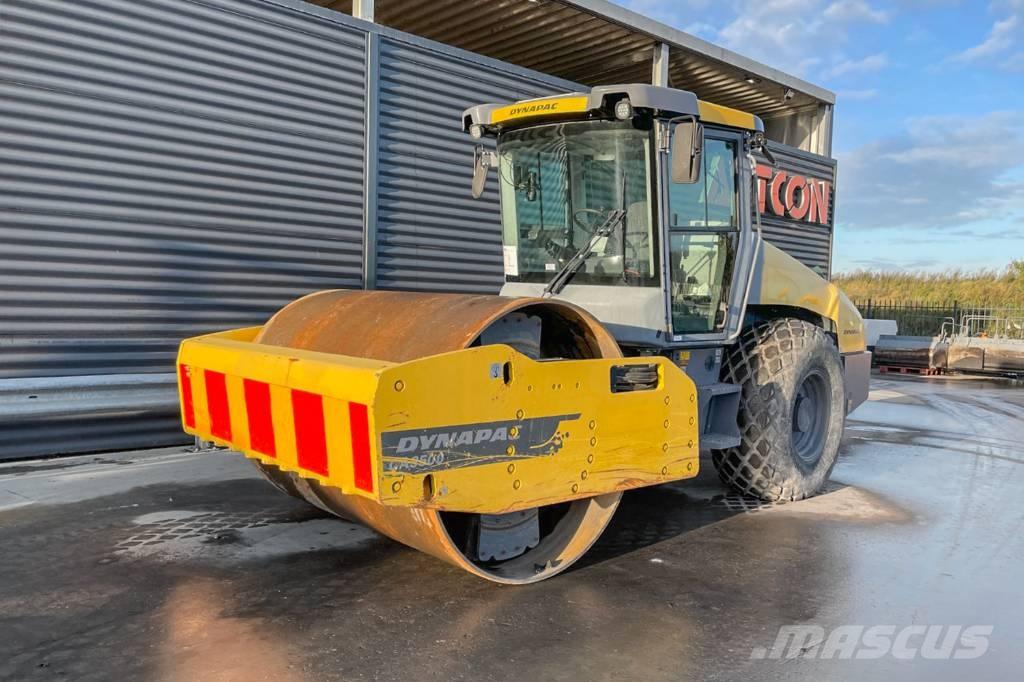 Dynapac CA3500D 싱글 드럼 롤러