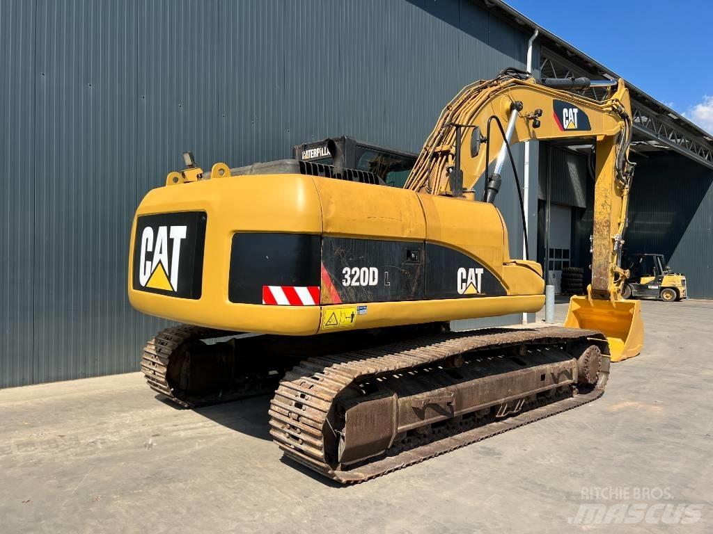 CAT 320 D L 대형 굴삭기 29톤 이상