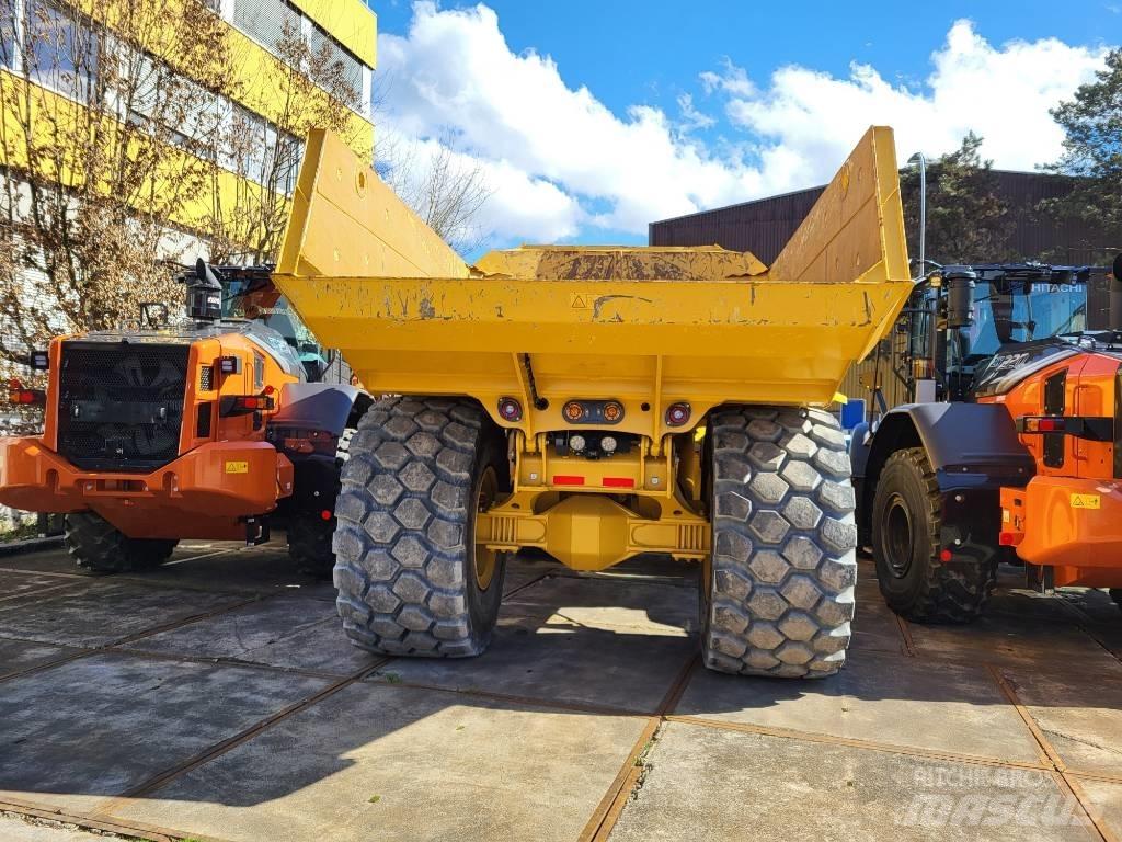 Bell B30E 4x4 연결식 홀러