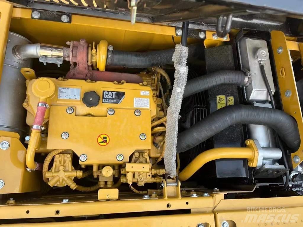 CAT 313 D 대형 굴삭기 29톤 이상