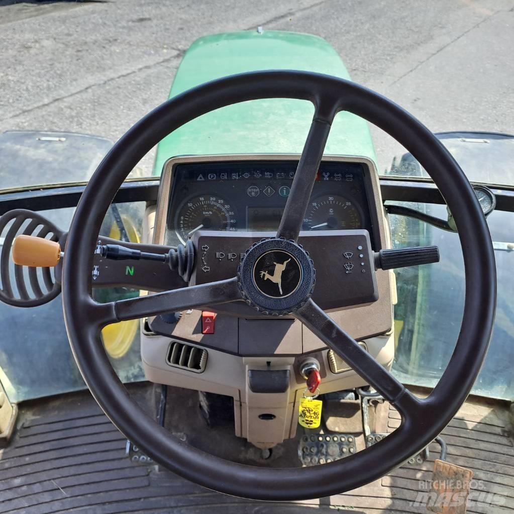 John Deere 6910 트랙터