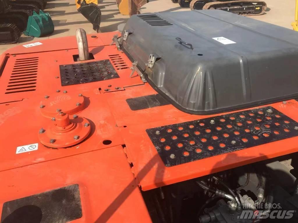 Hitachi 240-3 대형 굴삭기 29톤 이상