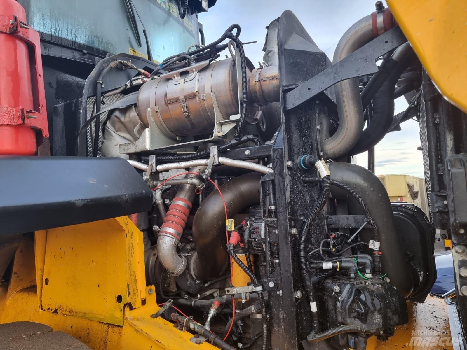 JCB 437 Hi-Tip  휠로우더