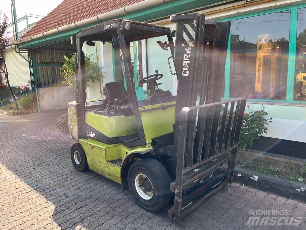 Clark CDP 25 V-4169 디젤 지게차