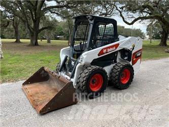 Bobcat S 62  스키드로더