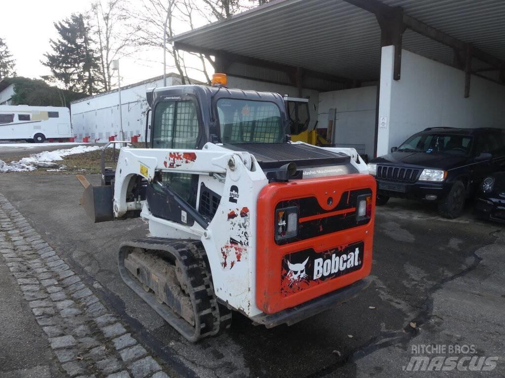 Bobcat T 450  스키드로더