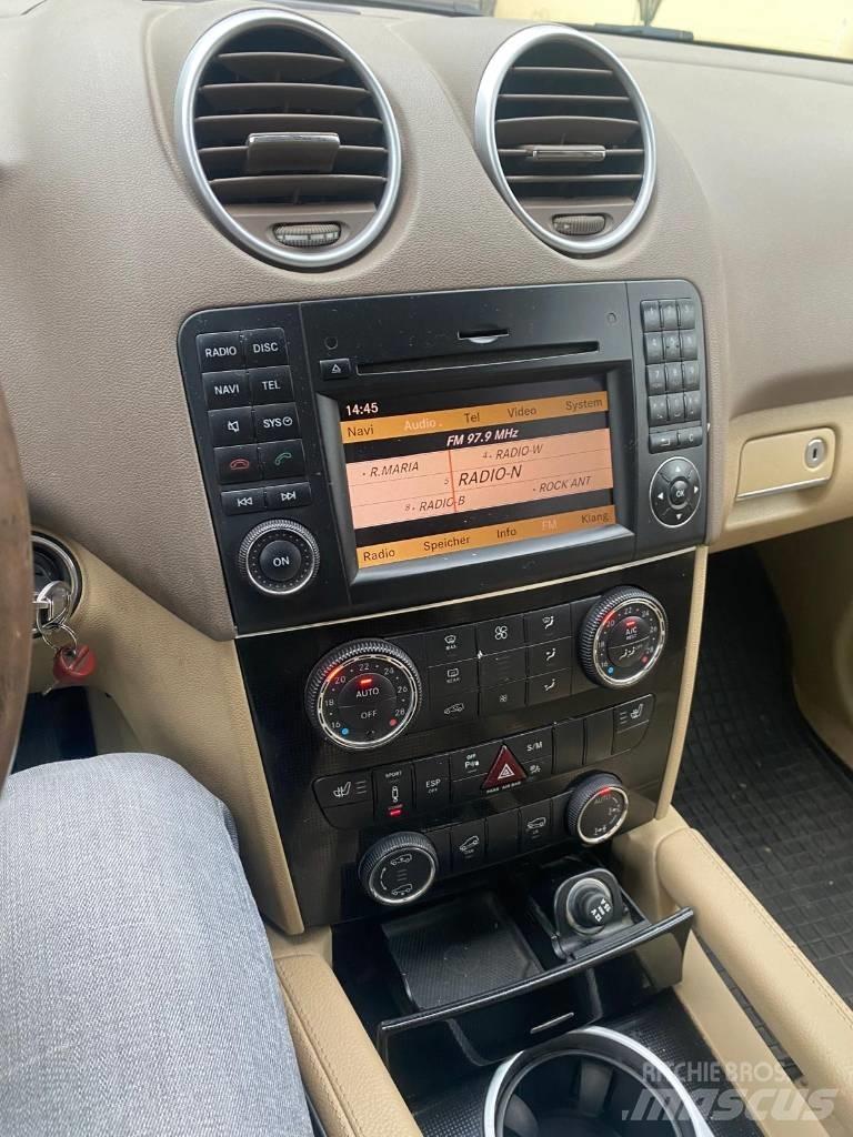 Mercedes-Benz ML 320 자동차