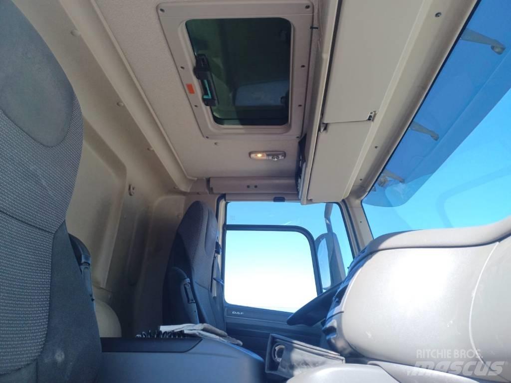 DAF CF 400 커튼사이더 트럭