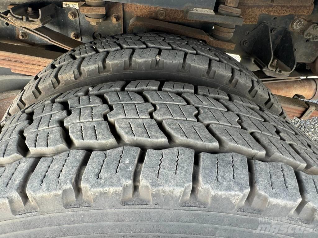RAM 5500 트럭 탑재 고소작업대