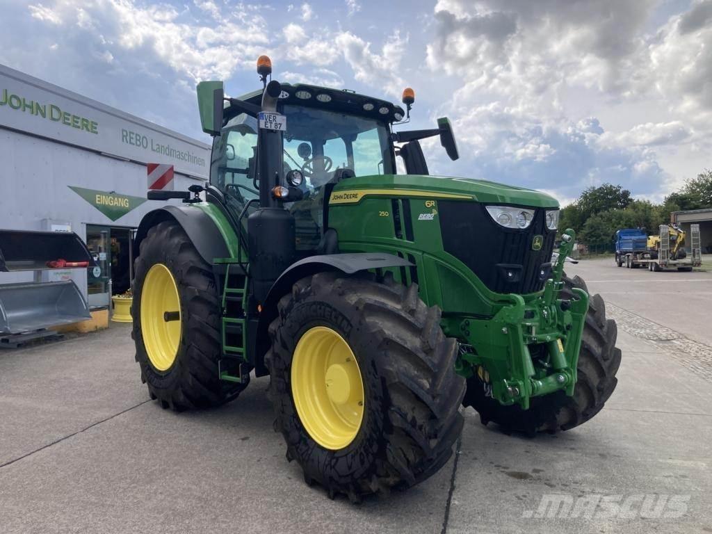 John Deere 6R250 트랙터