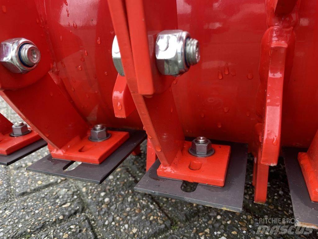 Kuhn HRB303D 줄뿌림 작물 경운기