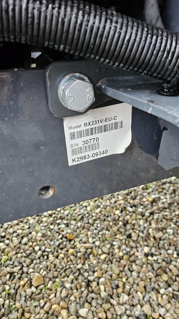 Kubota BX 231 D-C 소형 트랙터
