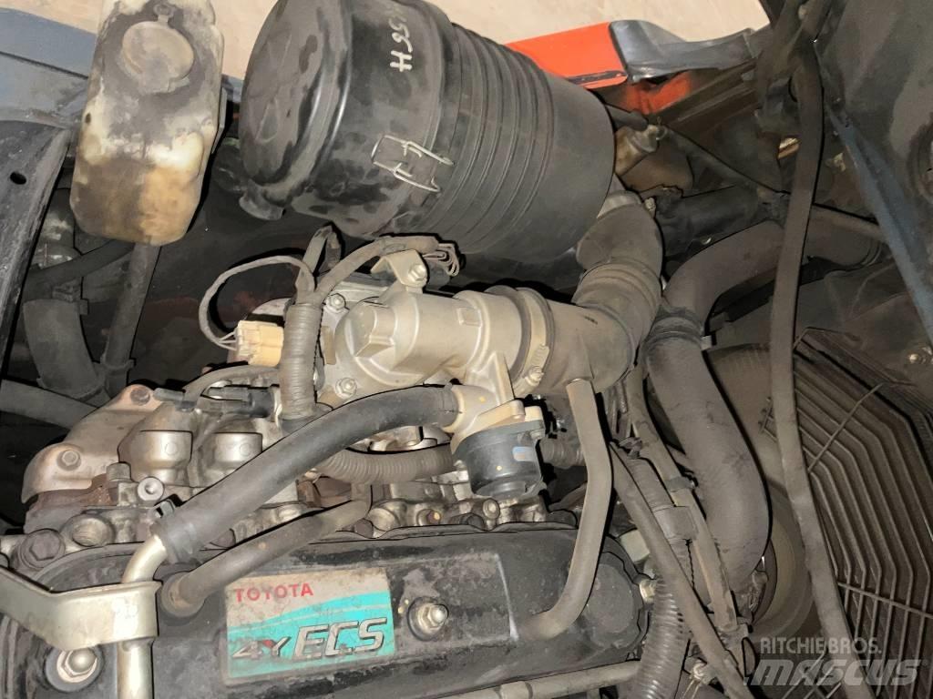 Toyota Tonero 30 LPG 지게차