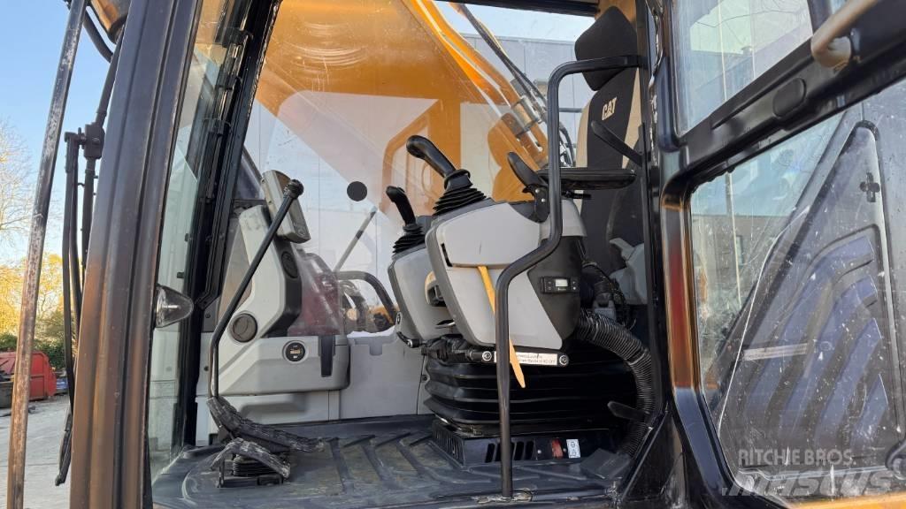 CAT 352 F 대형 굴삭기 29톤 이상