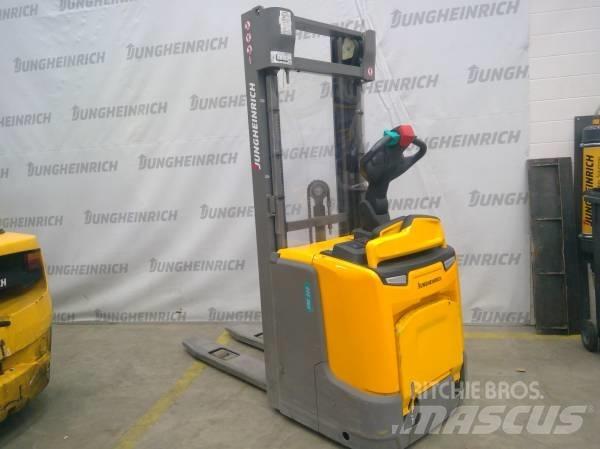 Jungheinrich ERC 212 보행식 리치 지게차