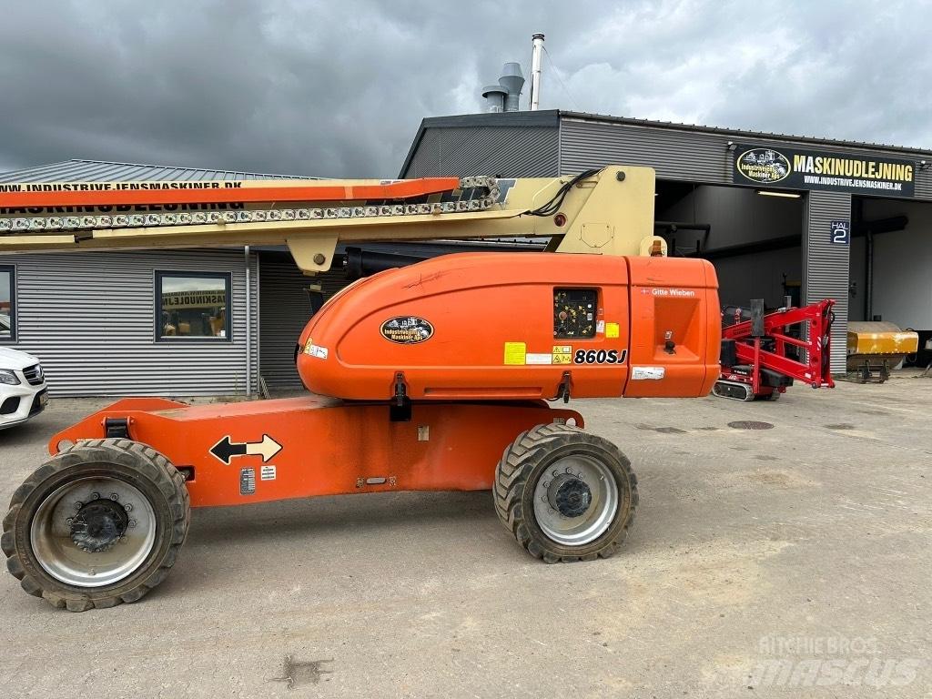 JLG 860 SJ 견인식 전동이동 리프트