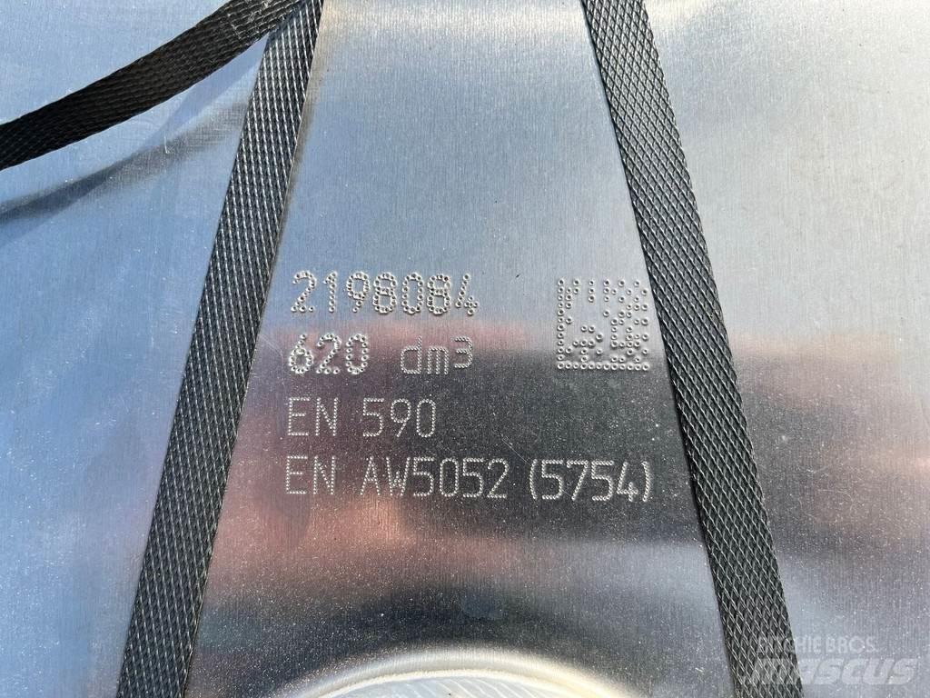 DAF XG 연료 및 첨가제 탱크