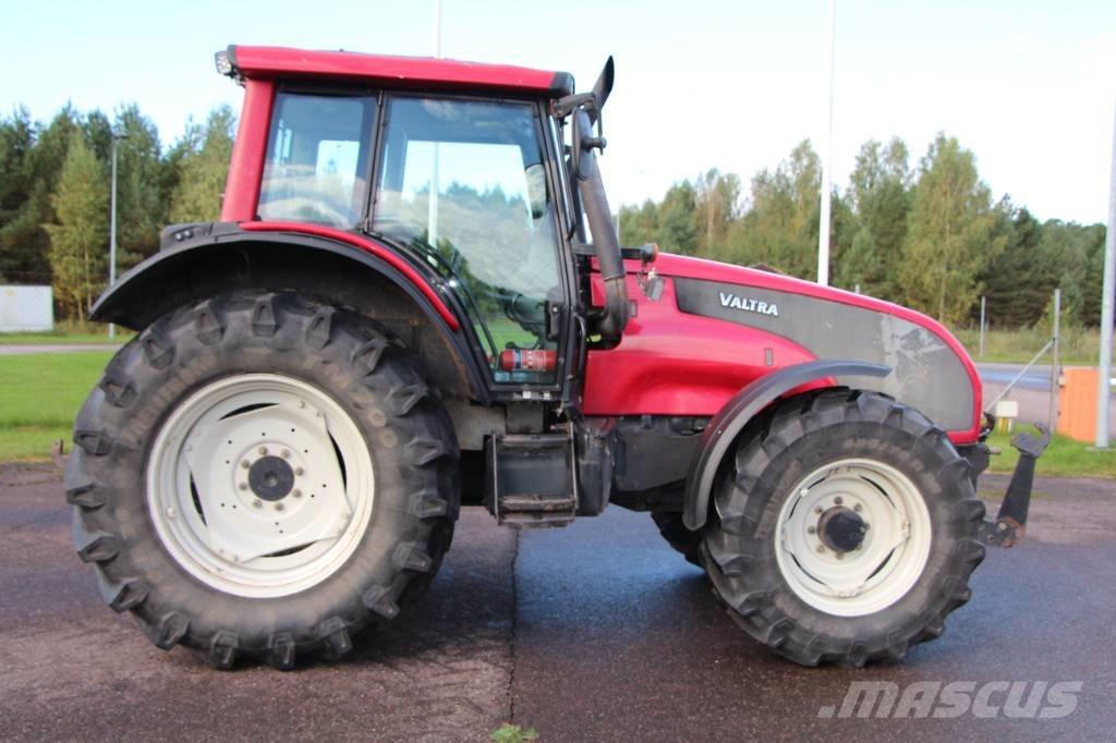 Valtra T 131 트랙터