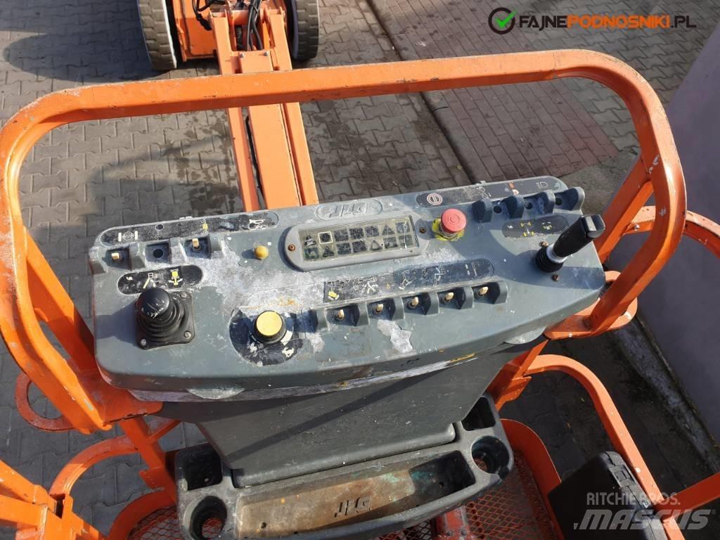 JLG E 300 AJP 관절형 전동이동 리프트
