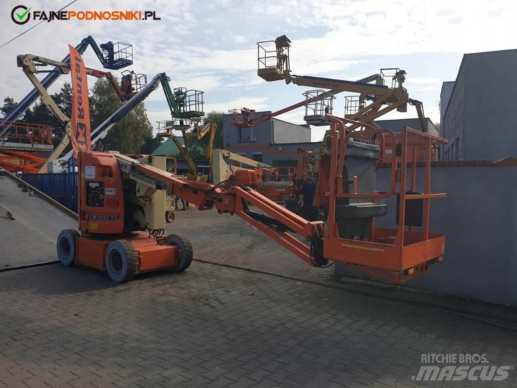 JLG E 300 AJP 관절형 전동이동 리프트