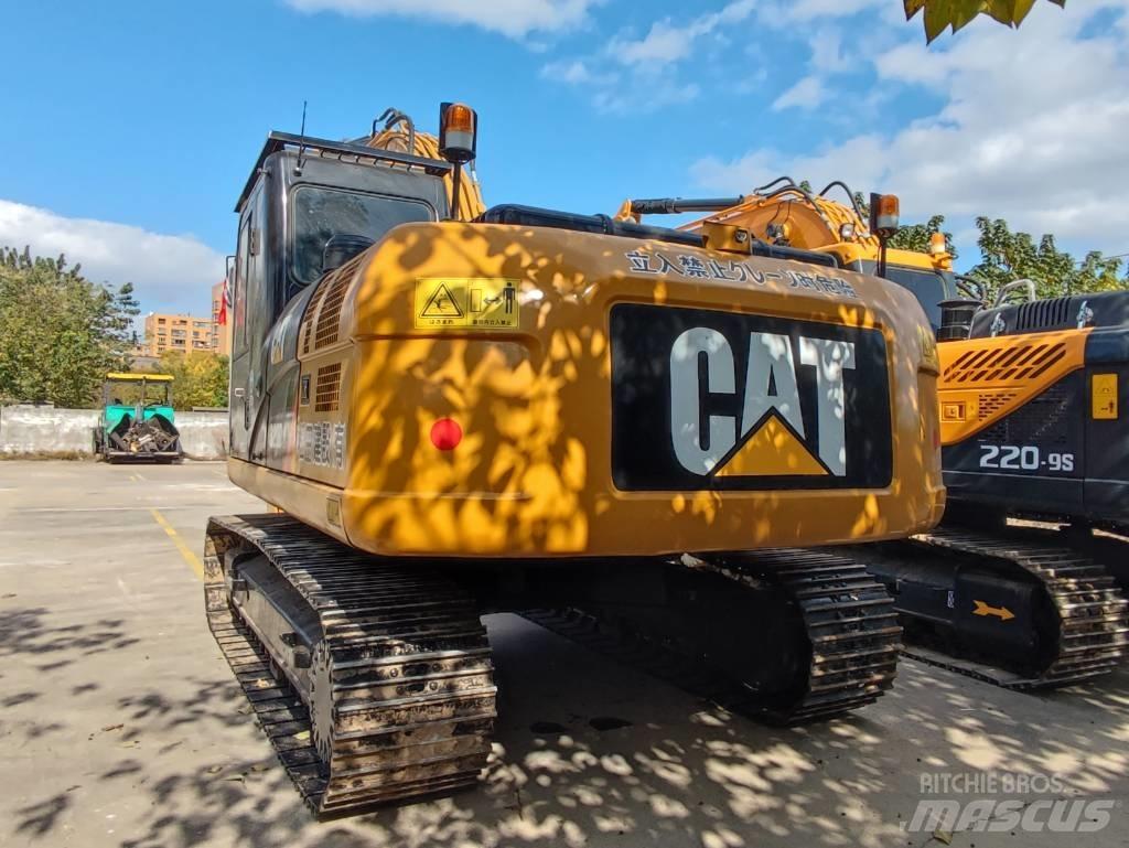 CAT 320D2 대형 굴삭기 29톤 이상