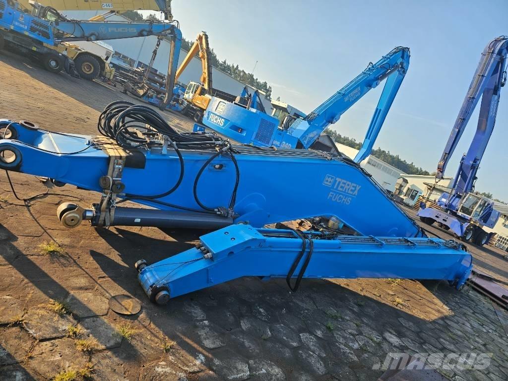 Fuchs MHL 380 섀시 및 서스펜션