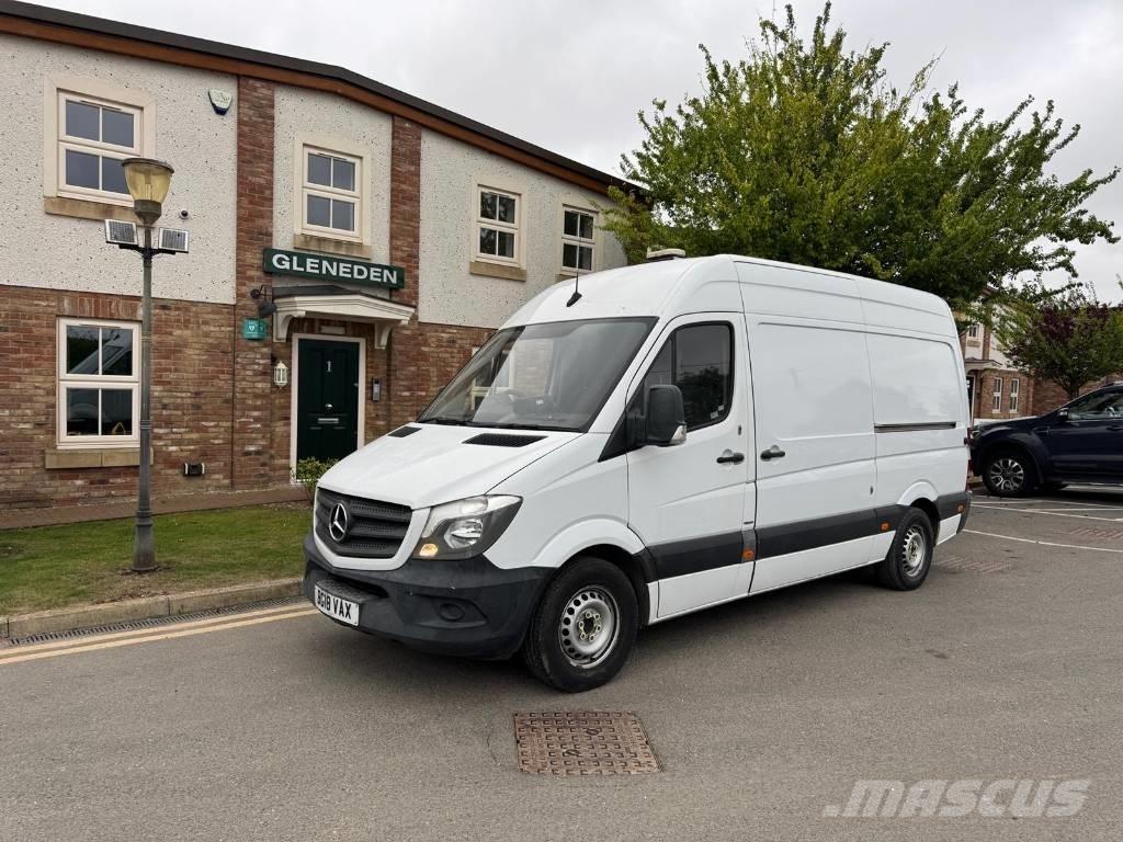 Mercedes-Benz 314Cdi 패널 화물차