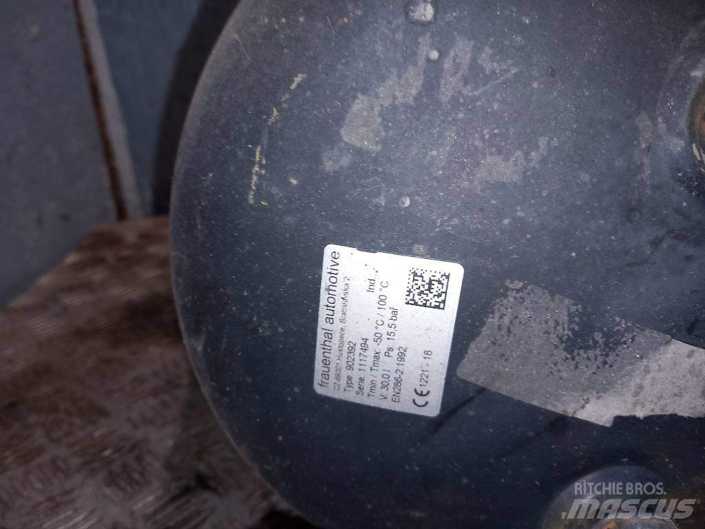 Volvo FH 12      20485245  브레이크
