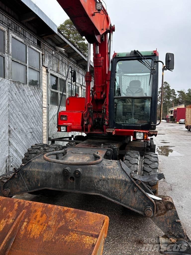 JCB JS 130 W  휠 굴삭기