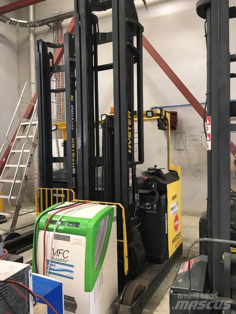Hyster R2.0H 리치 트럭