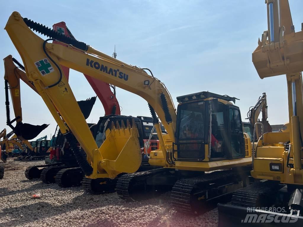 Komatsu PC 130 중형굴삭기 7톤-28톤