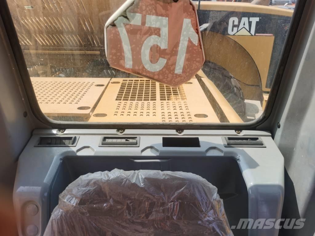 CAT 320 C L 대형 굴삭기 29톤 이상