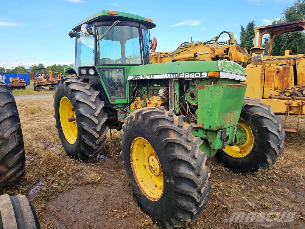 John Deere 4240 S 트랙터