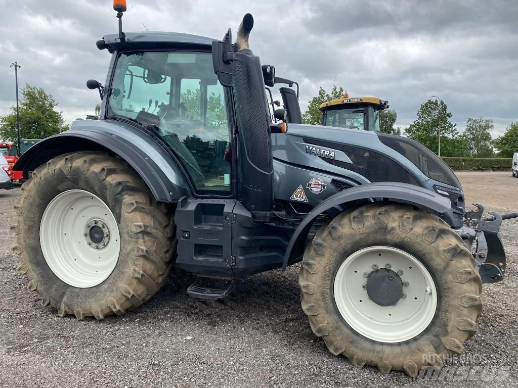 Valtra T 174EA 트랙터