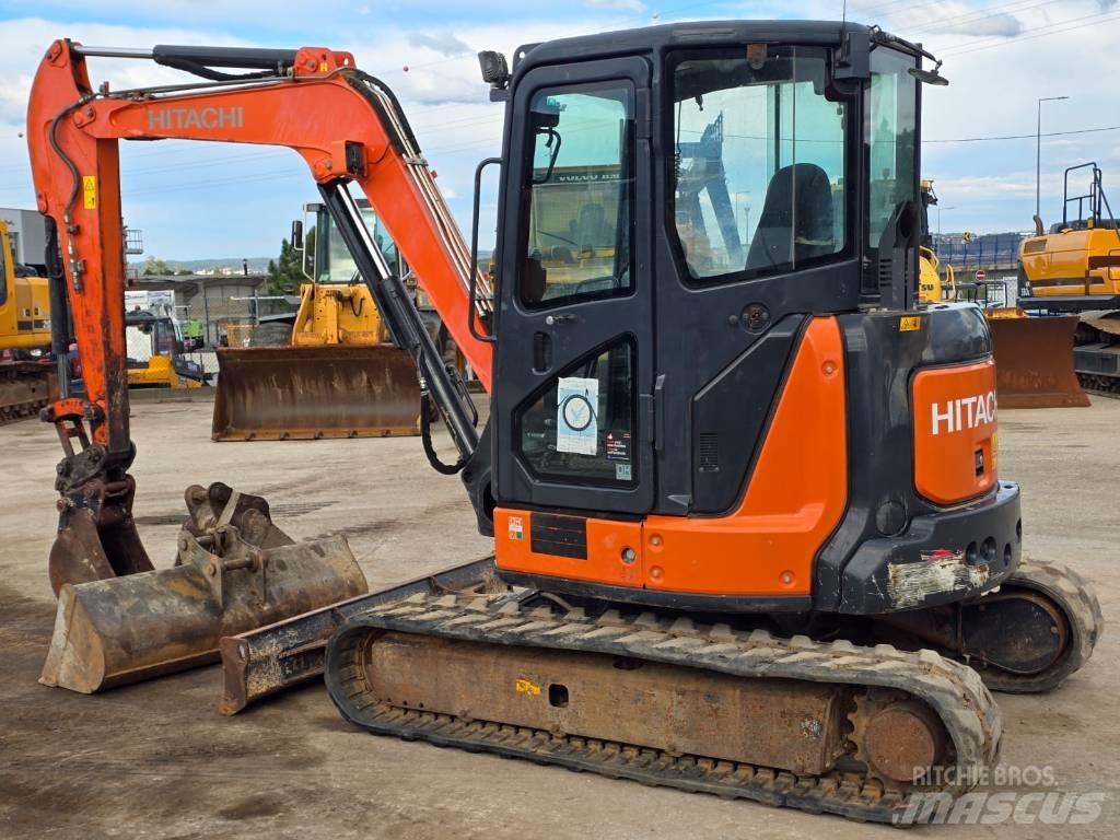 Hitachi ZX55U-5A CLR 소형 굴삭기 7톤 미만
