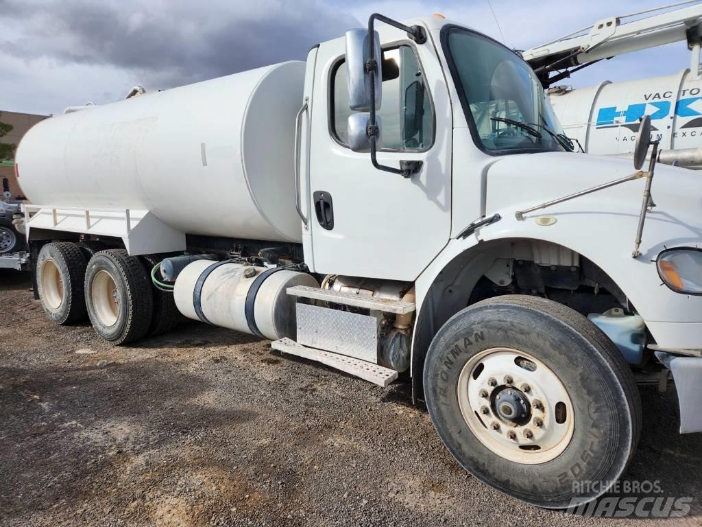 Freightliner M2-106 급수차