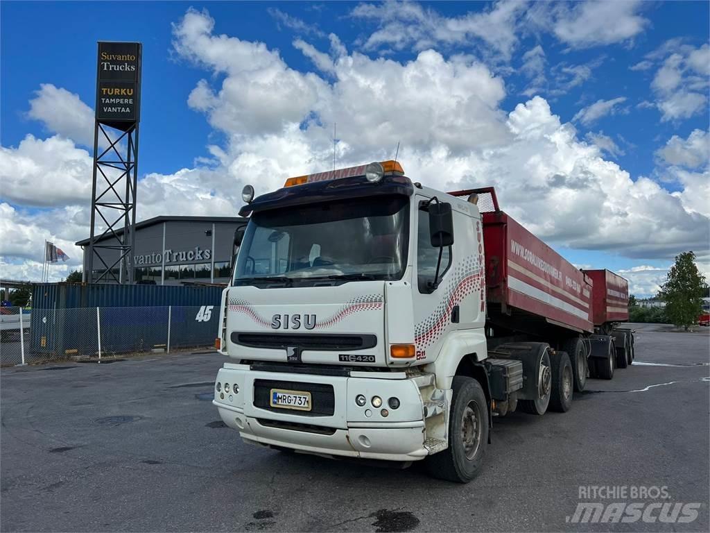 Sisu E11M-420 8X4 덤프 트럭