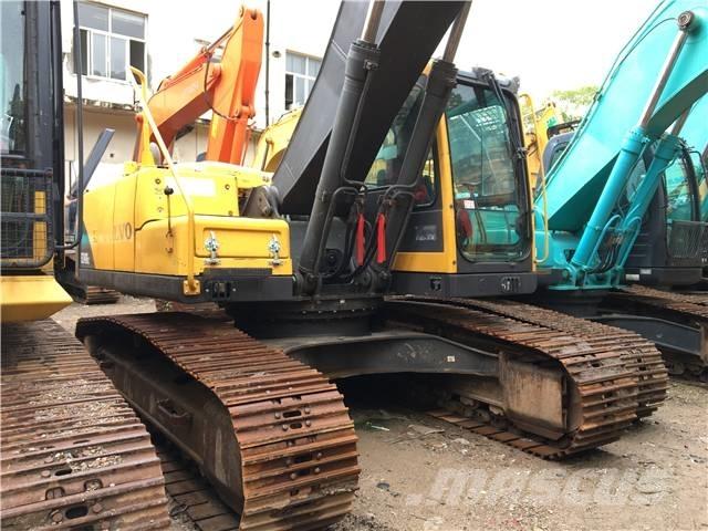 Volvo EC240BLC 대형 굴삭기 29톤 이상