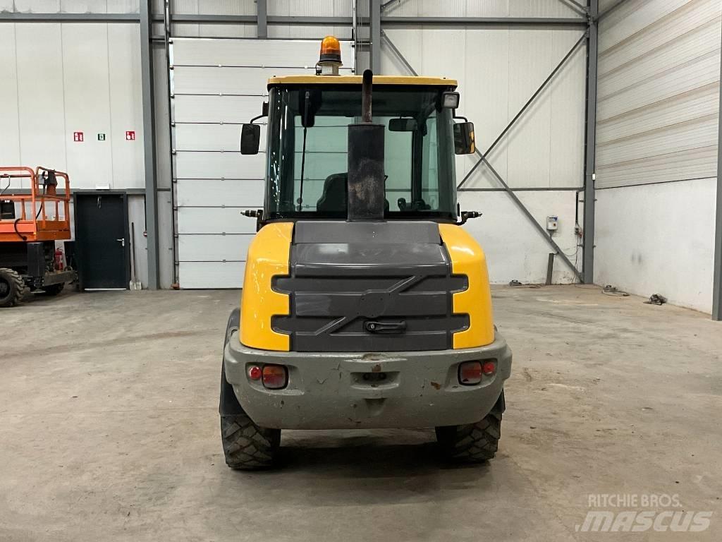 Volvo L 25 F  휠로우더