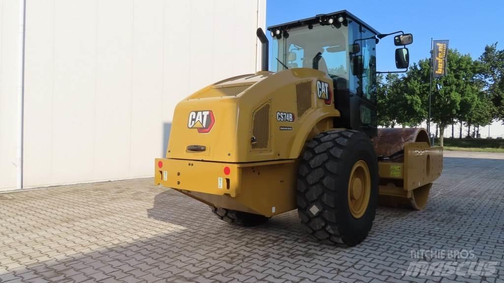CAT CS74B 싱글 드럼 롤러