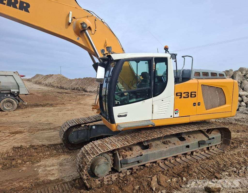 Liebherr 936 대형 굴삭기 29톤 이상