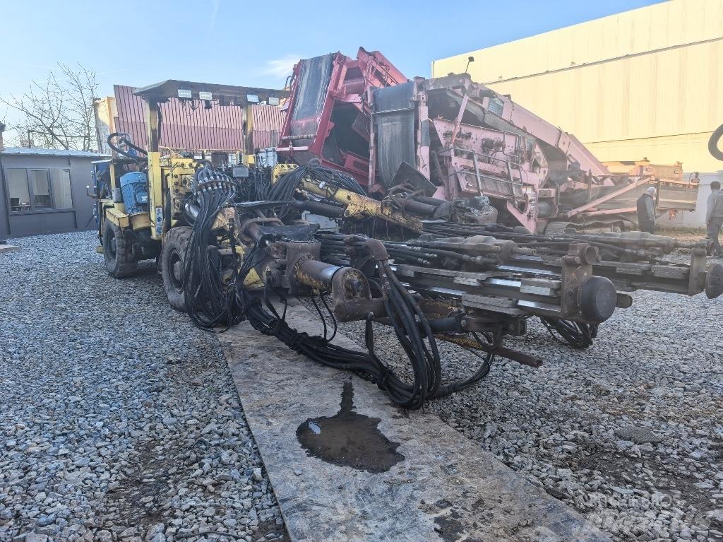 Atlas Copco H 282 도로 굴착기