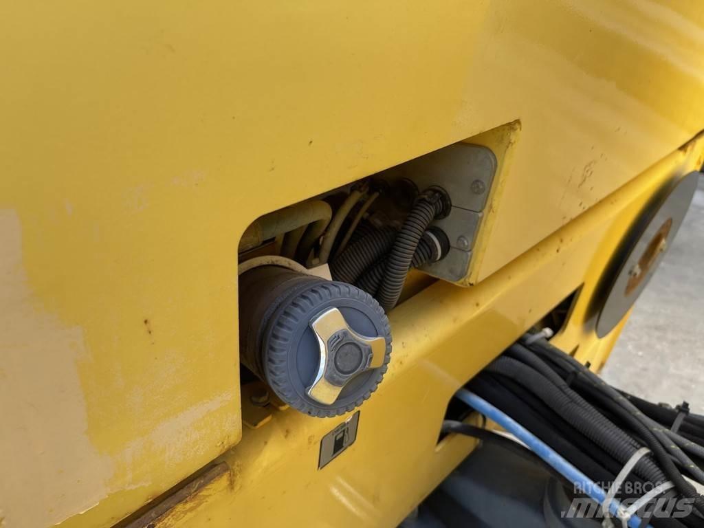 Bomag BW 151 AD-2 트윈 드럼 롤러